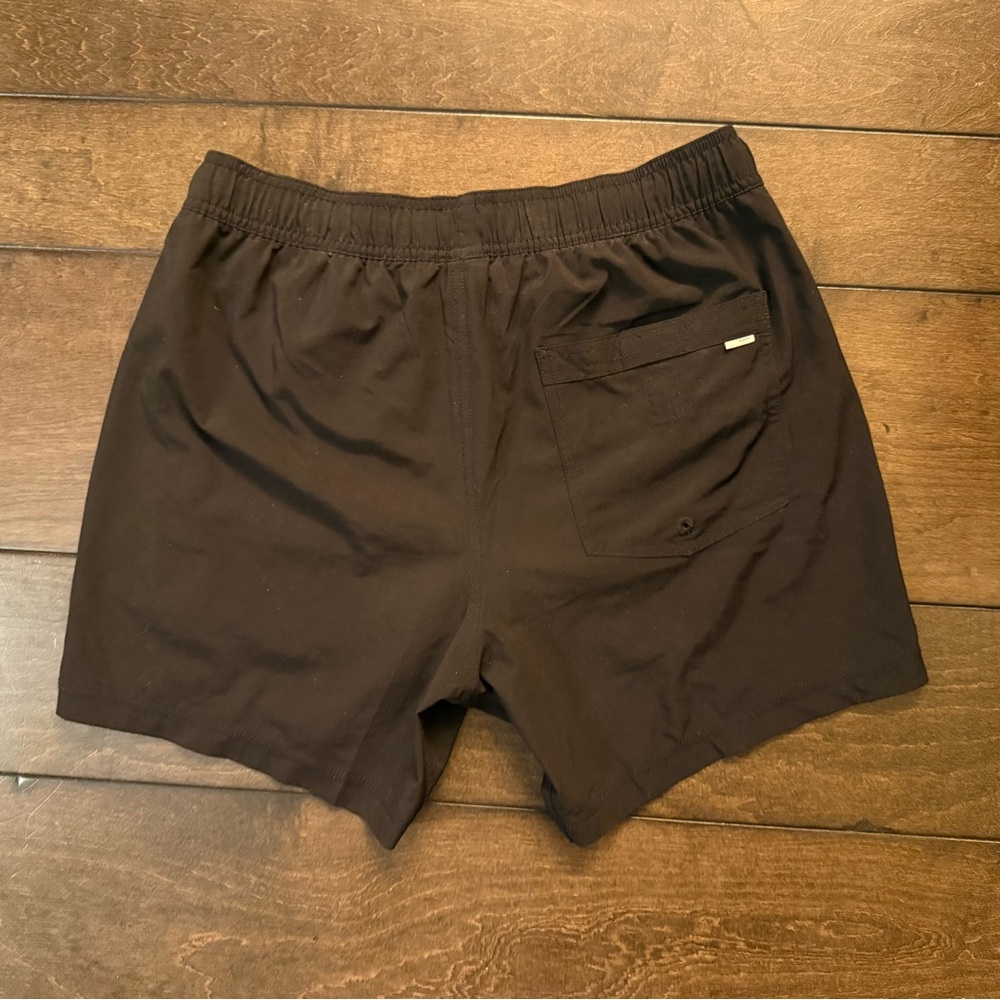 Men's Vuori Kore Short - Size Small - 5” - Black - Picture 3 of 3